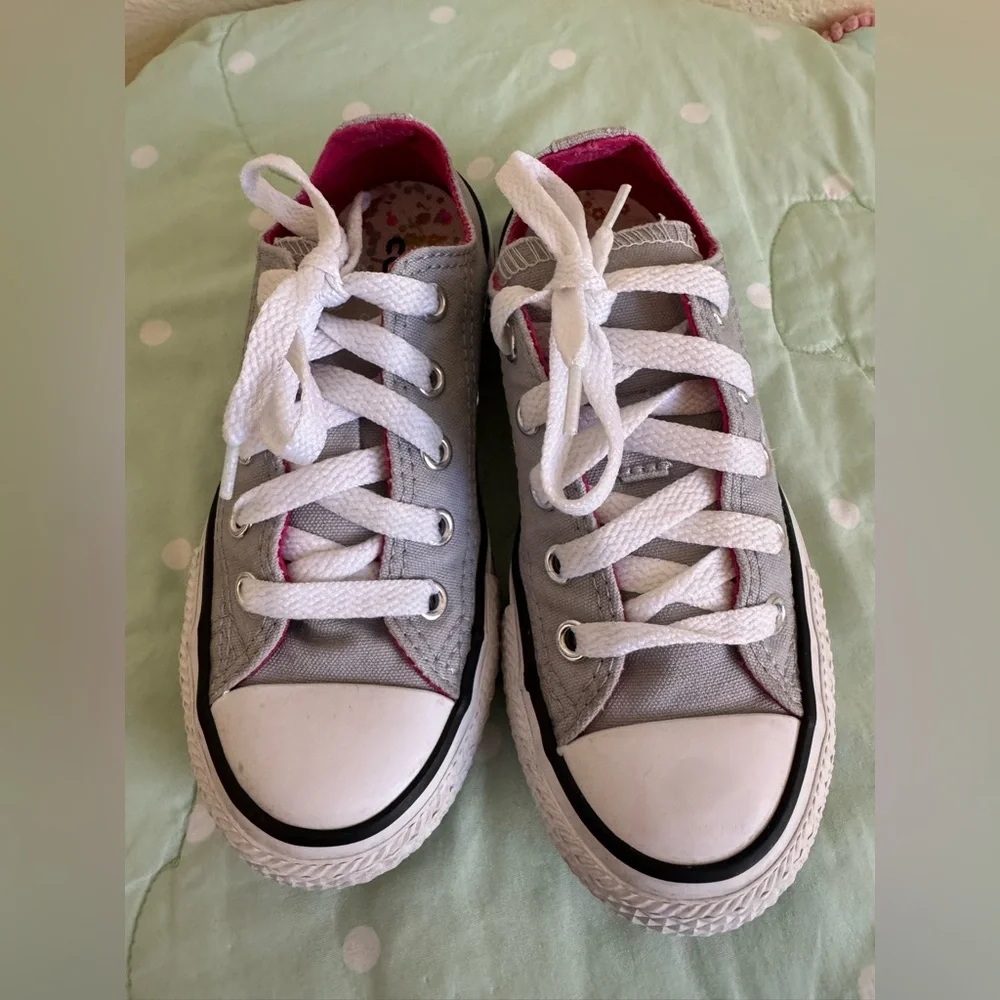 Converse Kids Gray Sneakers Kids size 11